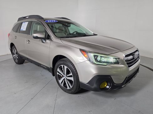 Used 2018 Subaru Outback 2.5i Limited AWD/4WD image 7