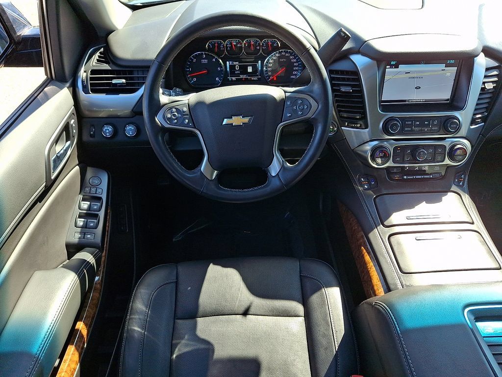Used 2020 Chevrolet Tahoe Premier AWD/4WD image 13