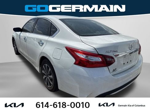 Used 2018 Nissan Altima 2.5 S w/ S Convenience Package image 3