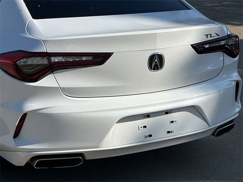 Used 2023 Acura TLX image 6