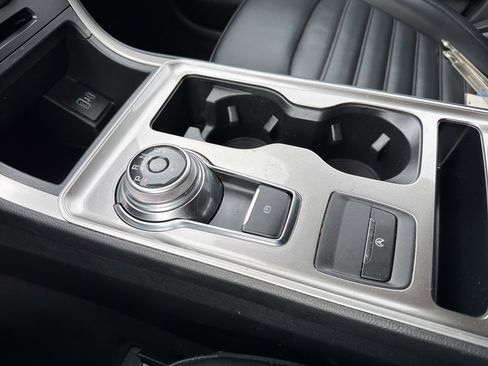 Used 2024 Ford Edge SEL image 22