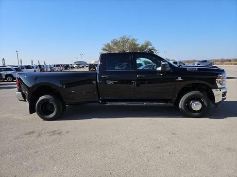 New 2026 RAM 3500 Tradesman image 38