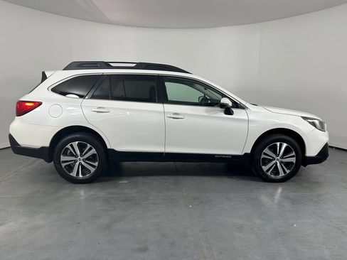 Used 2019 Subaru Outback 2.5i Limited w/ Popular Package #2 AWD/4WD image 8