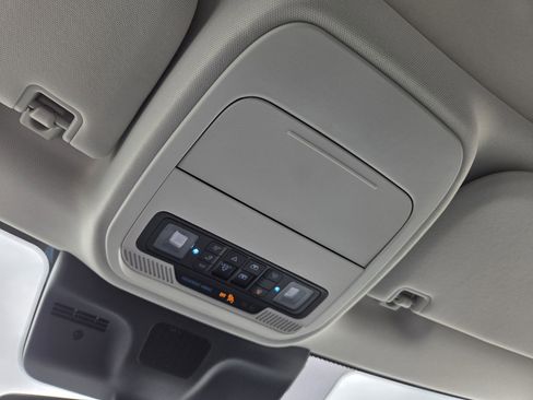 Used 2025 Ford Expedition Active AWD/4WD image 42