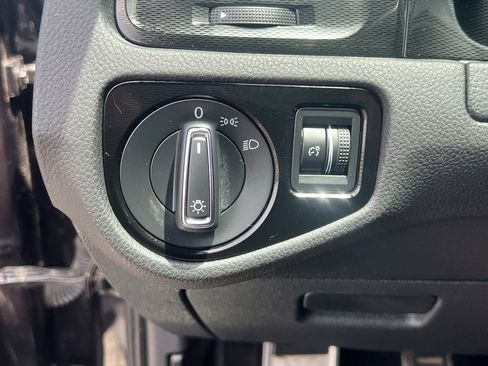 Used 2017 Volkswagen GTI Sport FWD image 14