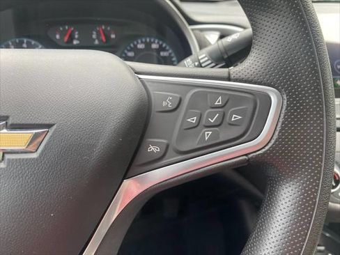 Used 2022 Chevrolet Malibu LT FWD image 16
