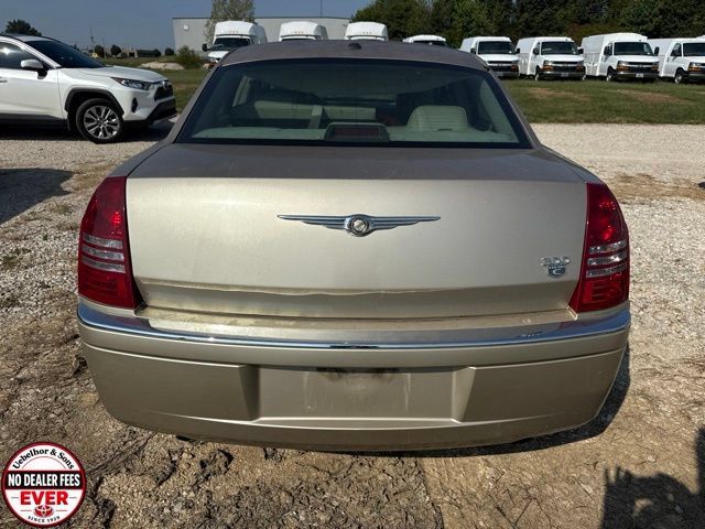Used 2007 Chrysler 300 C RWD image 4
