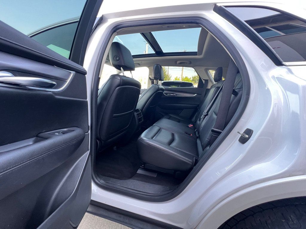 Used 2017 Cadillac XT5 Luxury w/ Driver Awareness Package AWD/4WD image 13