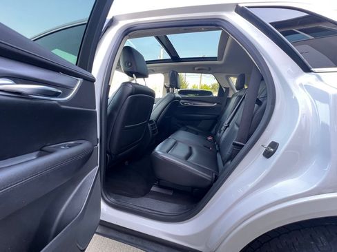 Used 2017 Cadillac XT5 Luxury w/ Driver Awareness Package AWD/4WD image 13