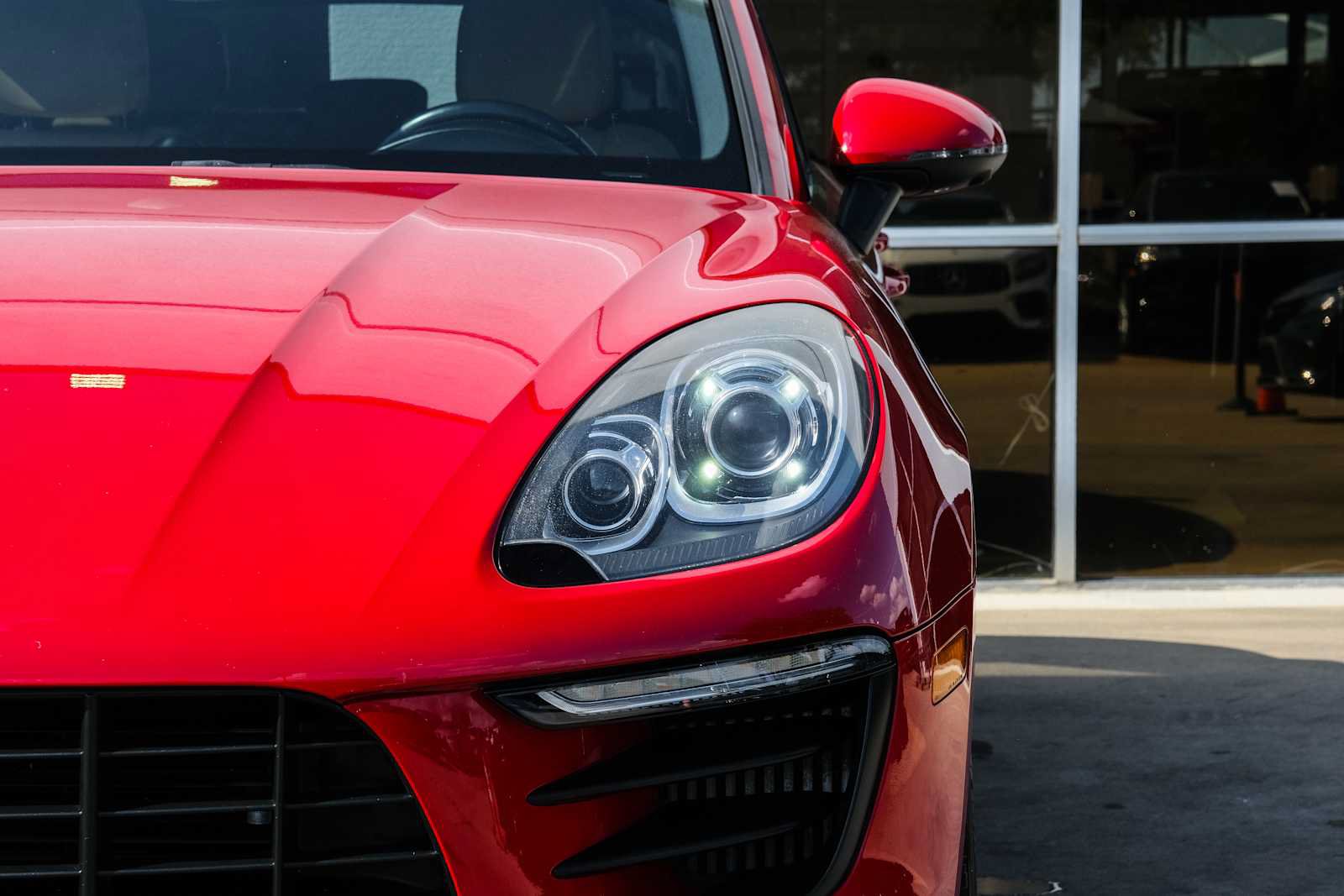 Used 2018 Porsche Macan S AWD/4WD image 5