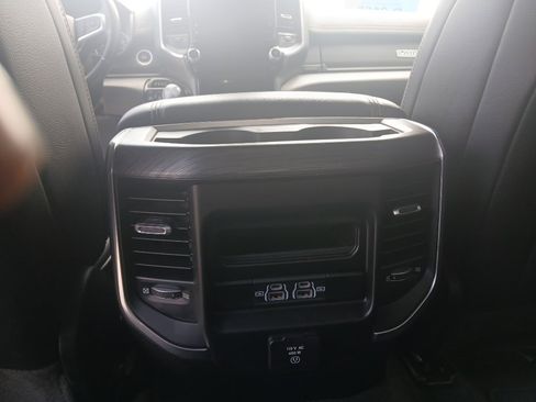 Used 2023 RAM 1500 Laramie AWD/4WD image 6