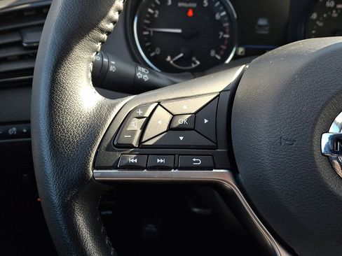 Used 2022 Nissan Rogue Sport SV image 20