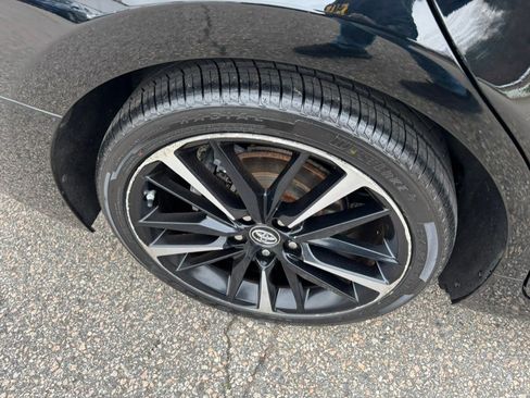 Used 2018 Toyota Camry XSE image 33