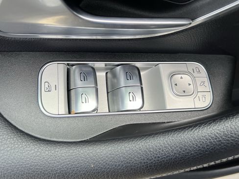Certified 2025 Mercedes-Benz GLE 450 4MATIC image 15