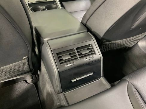 Used 2024 Porsche Panamera 4 image 25