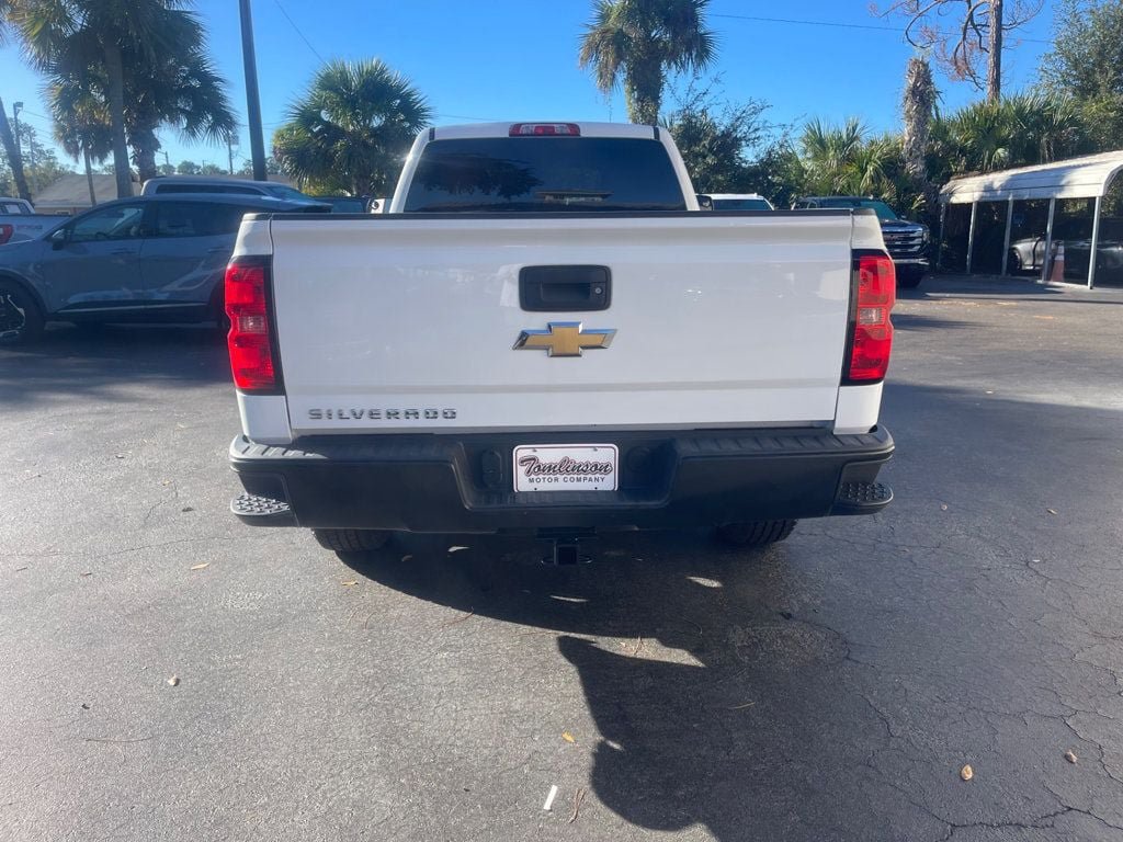 Used 2017 Chevrolet Silverado 1500 W/T RWD image 4