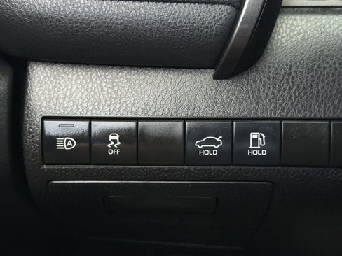 Used 2022 Toyota Camry SE FWD image 22