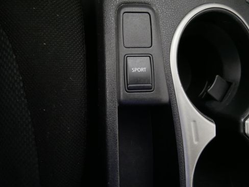 Used 2013 Nissan Rogue S AWD/4WD image 30
