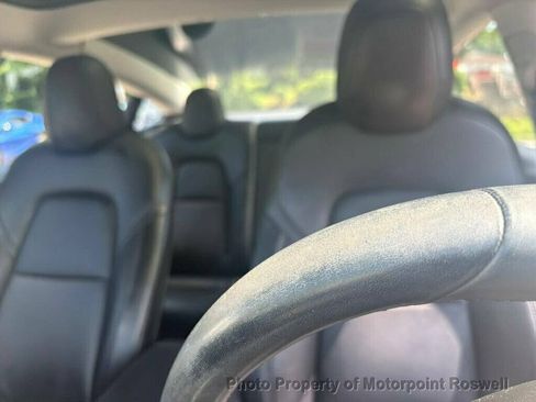 Used 2018 Tesla Model 3 Long Range RWD image 13