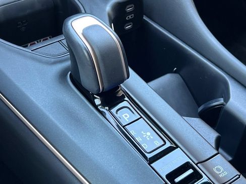 Certified 2023 Toyota Crown AWD/4WD image 22
