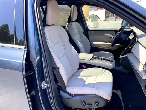 New 2026 Volvo XC90 T8 Plus w/ Protection Package AWD/4WD image 32