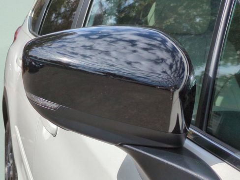 New 2026 Subaru Ascent Limited image 12