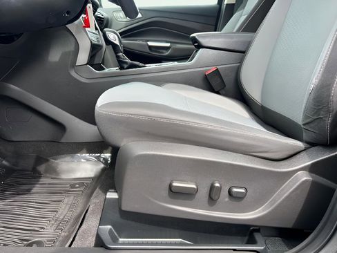 Used 2018 Ford Escape SE image 35