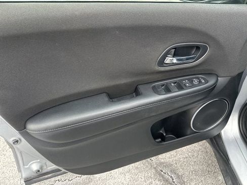 Used 2020 Honda HR-V EX image 13