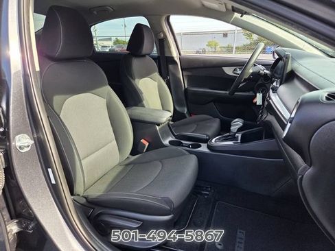 Used 2022 Kia Forte LXS FWD image 15
