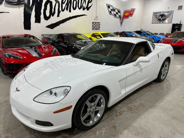 Used 2007 Chevrolet Corvette Coupe w/ Preferred Equipment Group RWD image 27
