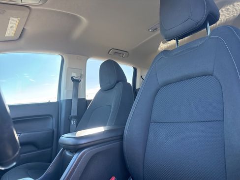 Used 2018 Chevrolet Colorado LT w/ LT Convenience Package image 34