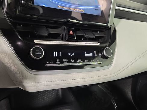 Used 2024 Toyota Corolla SE FWD image 18