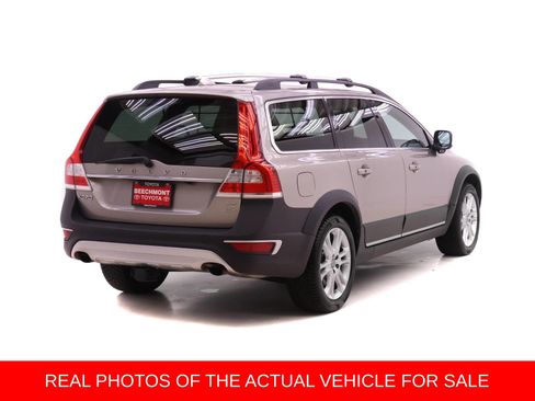 Used 2016 Volvo XC70 T5 Platinum w/ Protection Package AWD/4WD image 2