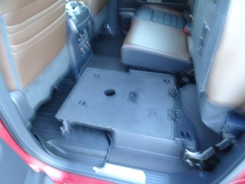 Used 2017 Nissan Titan Platinum Reserve image 39