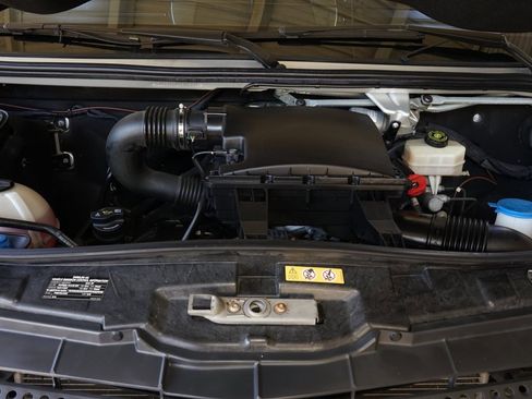 Used 2015 Mercedes-Benz Sprinter 3500 image 44