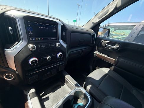 Used 2021 GMC Sierra 1500 SLT RWD image 16