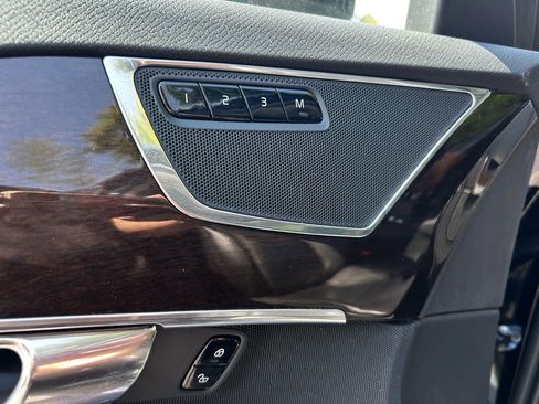 Used 2016 Volvo XC90 T6 Momentum w/ Momentum Plus Package image 31