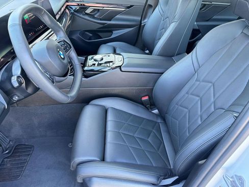 Certified 2025 BMW 540i xDrive AWD/4WD image 5