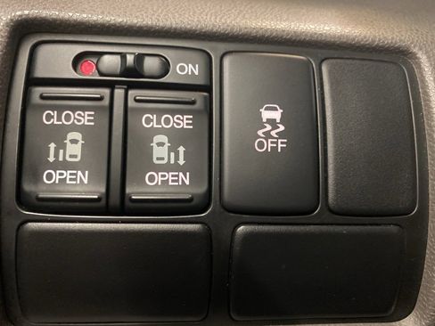 Used 2011 Honda Odyssey EX image 10