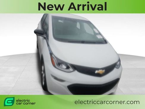 Used 2021 Chevrolet Bolt LT image 1