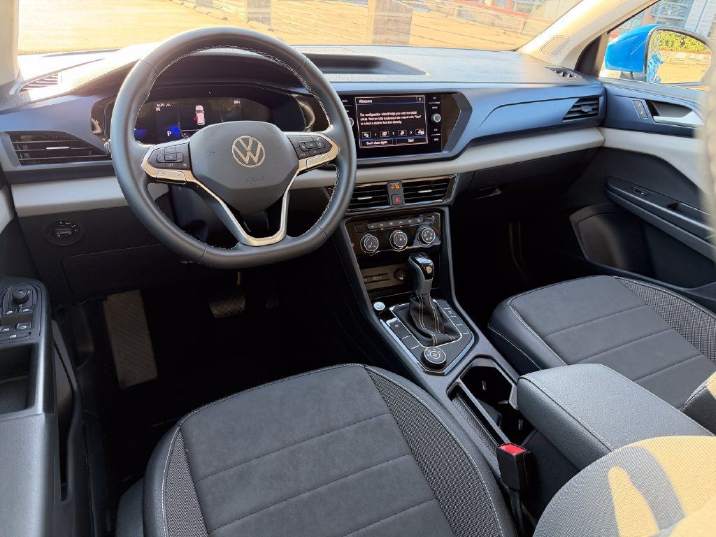 Certified 2023 Volkswagen Taos SE AWD/4WD image 12