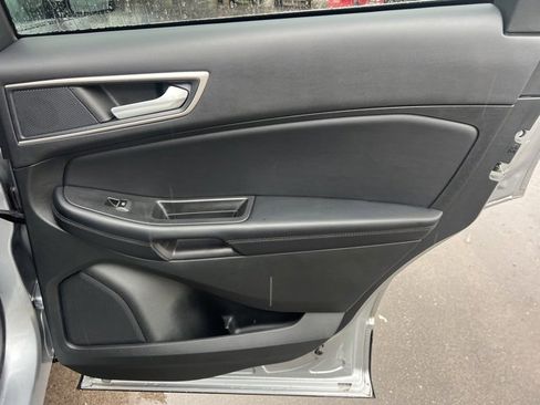 Used 2023 Ford Edge SEL image 13