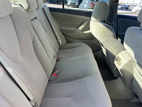 Used 2011 Toyota Camry LE image 27