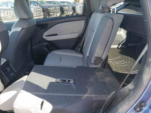 Used 2025 Subaru Forester Premium w/ Convenience Package #1 image 14