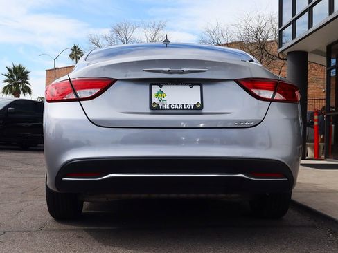 Used 2017 Chrysler 200 Limited Platinum image 12