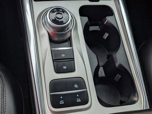 Used 2022 Ford Explorer XLT w/ Equipment Group 202A RWD image 15