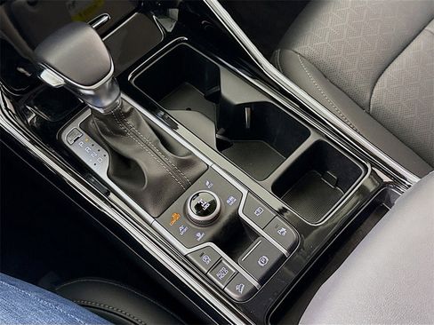 Used 2023 Kia Sorento SX image 11