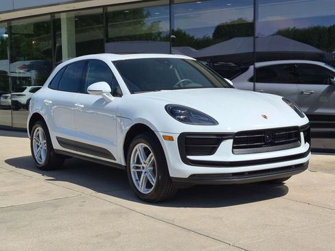 New 2025 Porsche Macan AWD/4WD image 7