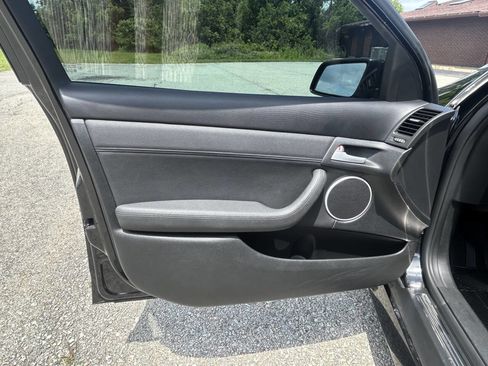 Used 2008 Pontiac G8 w/ Premium Package image 18