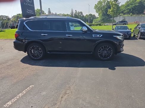 Used 2023 INFINITI QX80 Sensory w/ Cargo Package AWD/4WD image 19